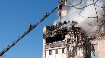 Mindestens 26 Menschen wurden bei einem russischen Luftangriff in Ternopil getötet.
