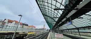 Bahnhof Berlin Spandau, Dacharbeiten.