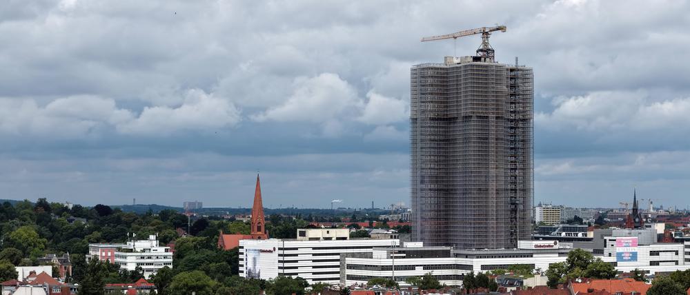 1.8.2025: Berlin: Schloßstraße: Steglitzer Kreisel: Überlin *** 1 8 2025 Berlin Schloßstraße Steglitzer Kreisel Überlin