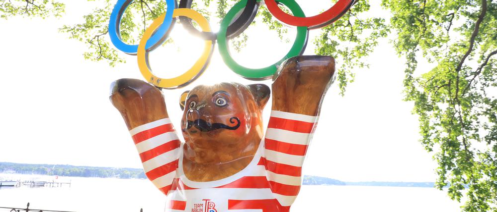 Der Berliner Bär an der Seine, während der Olympischen Spiele in Paris 2024.