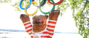 Der Berliner Bär an der Seine, während der Olympischen Spiele in Paris 2024.