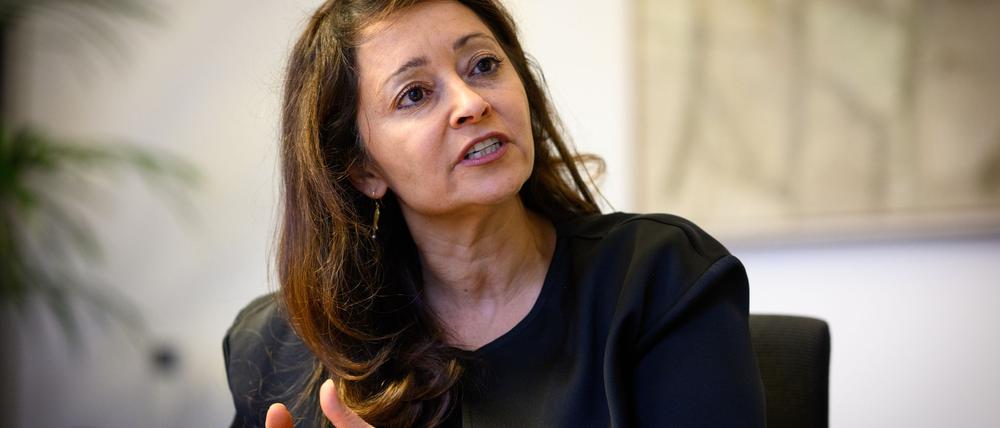 Justizsenatorin Felor Badenberg (CDU) geht der Gesetzentwurf zur elektronischen Fußfessel nicht weit genug. (Archivbild) 