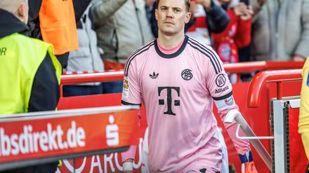 Ist Manuel Neuer beim Heimspiel gegen Freiburg fit?