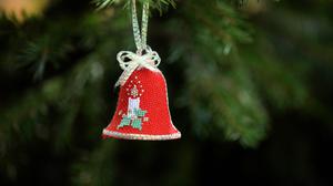 Die Potsdamer Bürgerstiftung sammelt gebrauchten Weihnachtsschmuck.