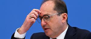 Hatte einen Anstieg der Zahlen häuslicher Gewalt sowie Gewalt gegen Frauen zu verkünden: Bundesinnenminister Alexander Dobrindt (CSU).