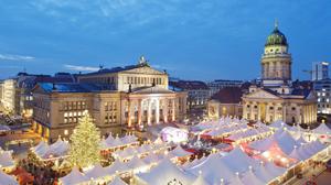 Der Weihnachtsmarkt auf dem Gendarmenmarkt findet seit 2003 statt.
