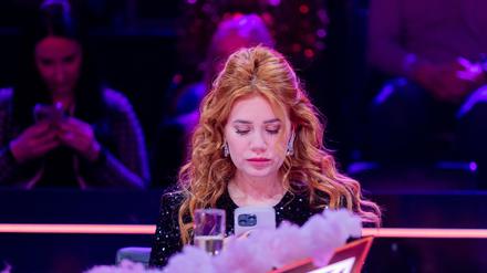 Palina Rojinski berichtet auf Instagram über blaue Flecken, die ihr Partner ihr zugefügt habe. (Archivbild)