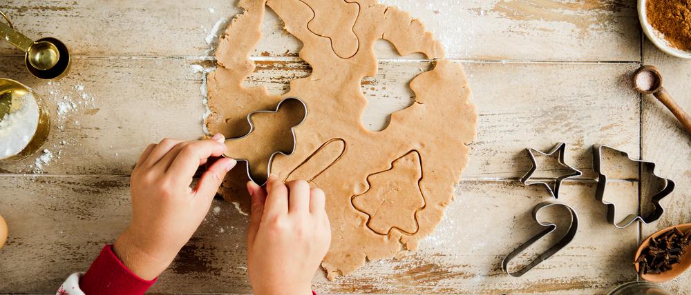 Lieblingsbeschäftigung: Kinder wollen vor allem Plätzchen ausstechen und dekorieren, meint Psychologin Julia Karutz.