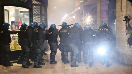 Die Polizei in Bologna war gegen Demonstranten im Einsatz.