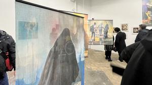 Blick in einen der Ausstellungsräume der Gaza Biennale Berlin Pavillon im Flutgraben.