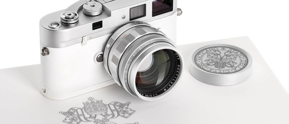 Die Kamera aus dem Besitz von Papst Franziskus brachte das 100-fache des Schätzpreises.