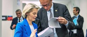 EU-Kommissionspräsidentin Ursula von der Leyen und Bundeskanzler Friedrich Merz beim G20-Gipfel in Johannesburg.