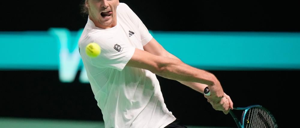 Volle Konzentration auf den Ball und den Schlag: Alexander Zverev