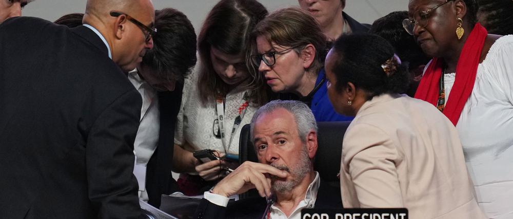 Nachdenklich beim Abschlussplenum: der brasilianische COP-Präsident.