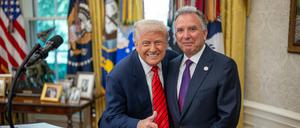 Dealmaker unter sich: Donald Trump (links) und sein Sondergesandter Steve Witkoff.
