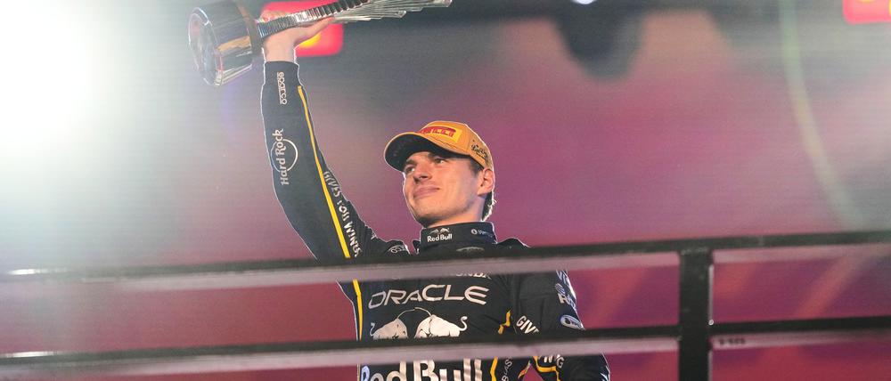 Jetzt liegt Max Verstappen nur noch 24 Punkte hinter Platz eins. 