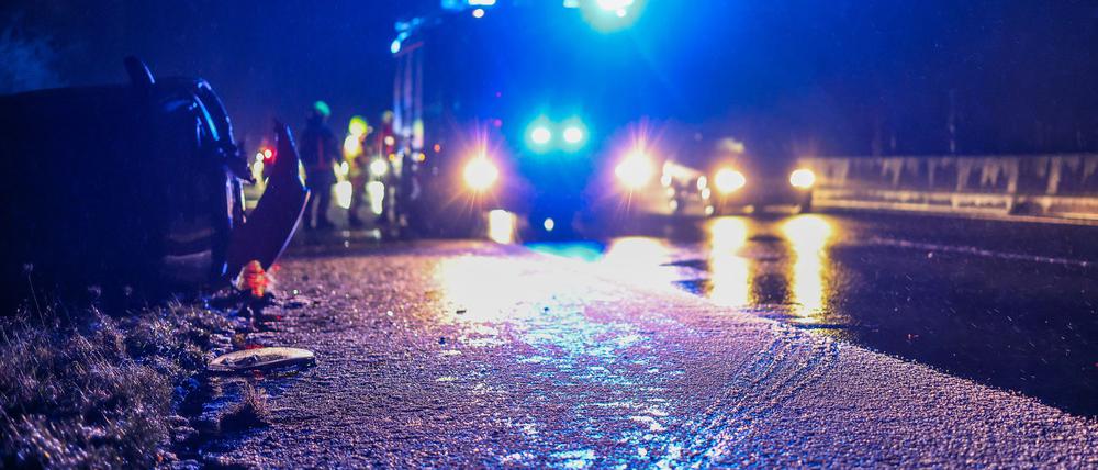 Auf glatten Straßen kam es zu mehreren Unfällen. 