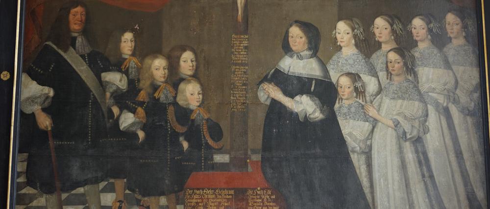 Spendenaktion „Vergessene Kunstwerke brauchen Hilfe“: Die Evangelische Kirche Berlin-Brandenburg-schlesische Oberlausitz (EKBO) sammelt Spenden für die Restaurierung eines Familiengemäldes in der Dorfkirche von Wagenitz im Havelland. 