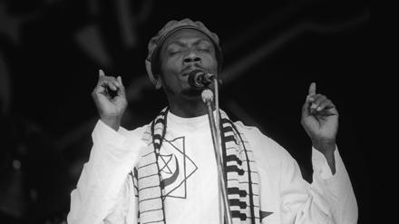 Jimmy Cliff, 1944 geboren, beim Reggae-Sunsplash-Festival im Jahr 1987 auf der Freilichtbühne Loreley. Nun ist der Musiker gestorben.