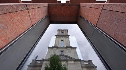 Der Turm der Garnisonkirche an der Breiten Straße in Potsdam.