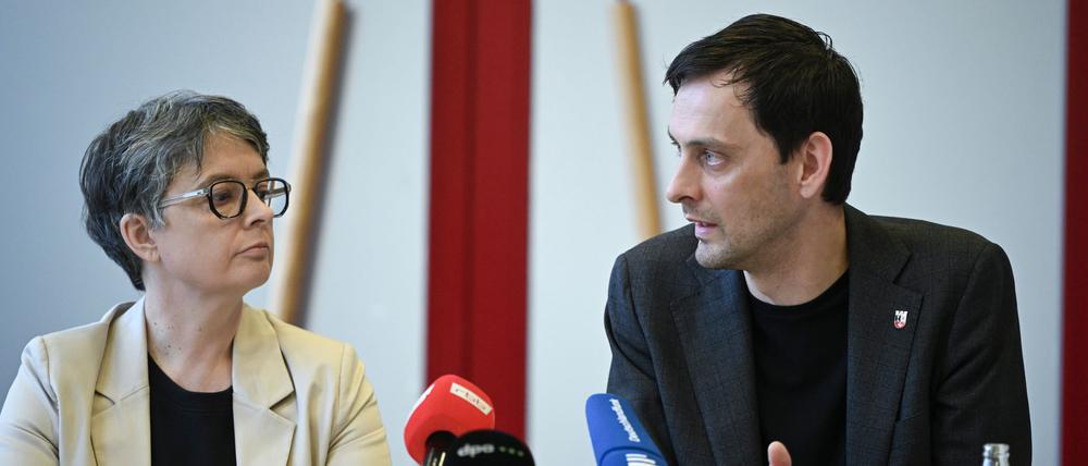 Nicola Böcker-Giannini (links) und Martin Hikel verabschieden sich schon wieder vom Landesvorsitz der Berliner SPD.