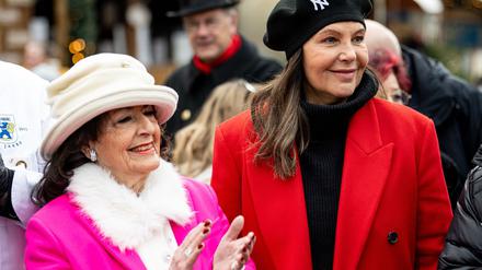 Natascha Ochsenknecht kam mit ihrer Mutter Bärbel Wierichs.