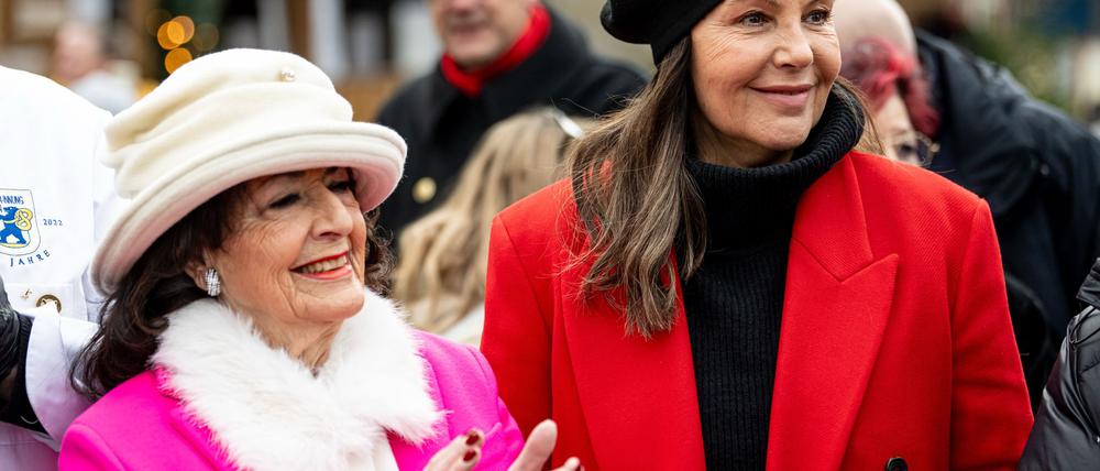 Natascha Ochsenknecht kam mit ihrer Mutter Bärbel Wierichs.