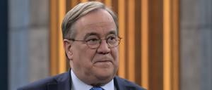 Armin Laschet (CDU), Vorsitzender des Auswärtigen Ausschusses des Deutschen Bundestages, zu Gast im TV-Talk bei Caren Miosga.