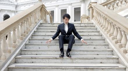 Der chinesisch-kanadische Pianist Bruce Liu wurde 1997 in Paris geboren.