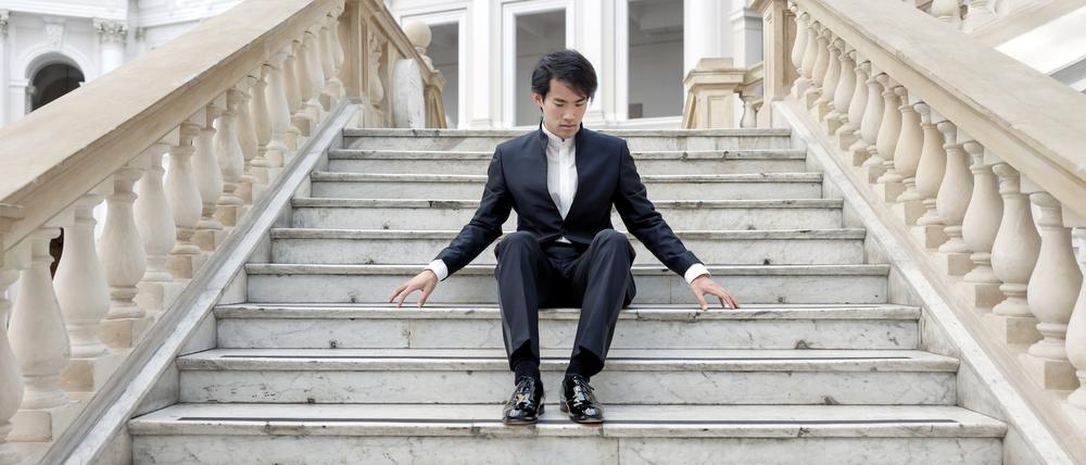 Der chinesisch-kanadische Pianist Bruce Liu wurde 1997 in Paris geboren.