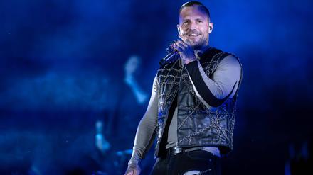 Kontra K heißt bürgerlich Maximilian Tibor Albert Diehn. 