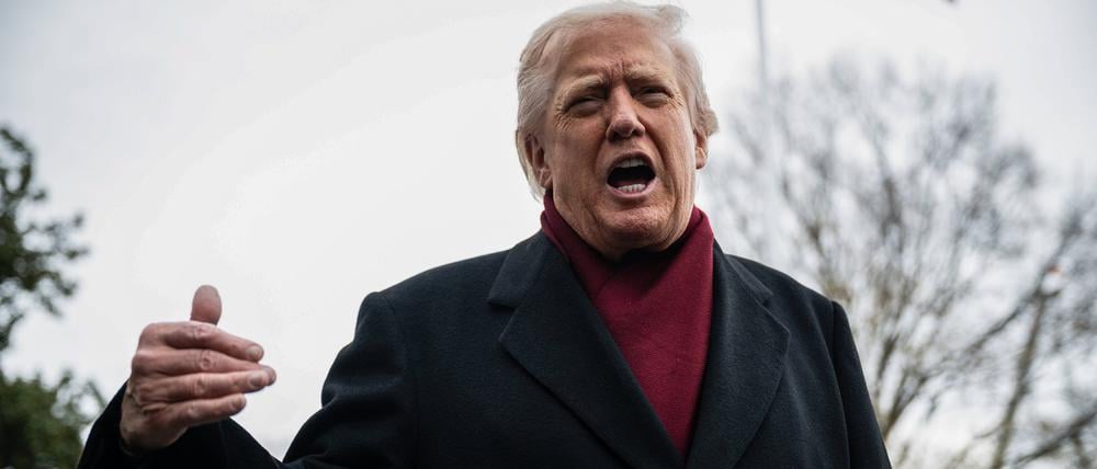 Presseankündigung vor dem Weißen Haus. US-Präsident Donald Trump wählt die Medien und Journalisten, die über ihn berichten, möglichst selbst aus.  