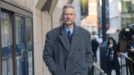 Der britische Politiker Nathan Gill auf dem Weg zur Urteilsverkündung