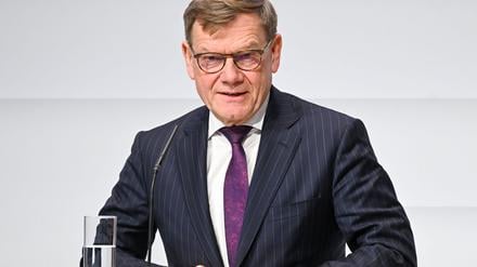 Johann Wadephul (CDU), Außenminister, spricht beim Berliner Forum Außenpolitik. 