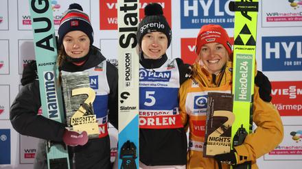 Die Skispringerinnen dürfen sich freuen: Bald bekommen sie ihre Vierschanzentournee.