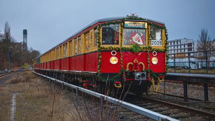 Der Weihnachtszug des Vereins Historische S-Bahn ist von 1928