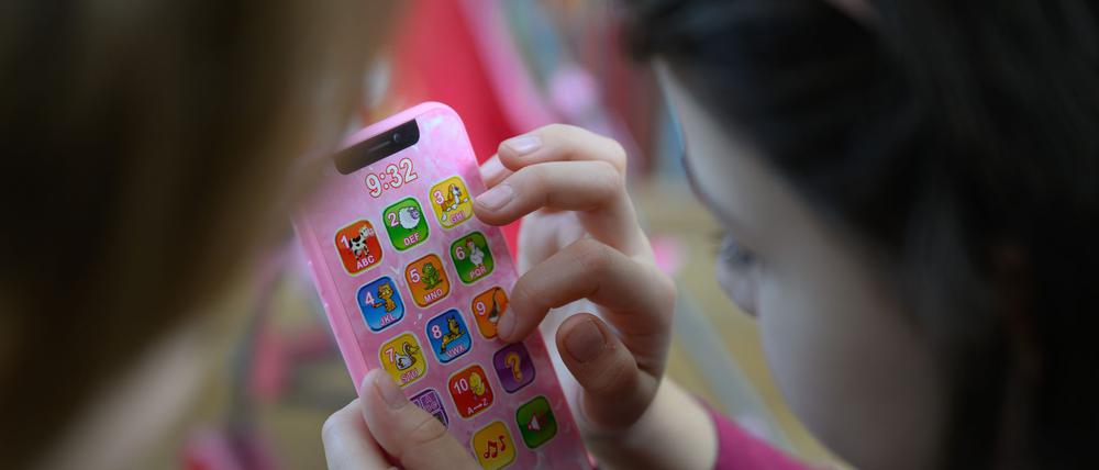 Für Kinderspielzeug in der EU gelten in einigen Jahren strengere Vorgaben. (Symbolbild)