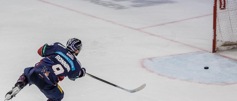 Ty Ronning muss in den kommenden Wochen aufs Toreschießen verzichten. (Archivbild)