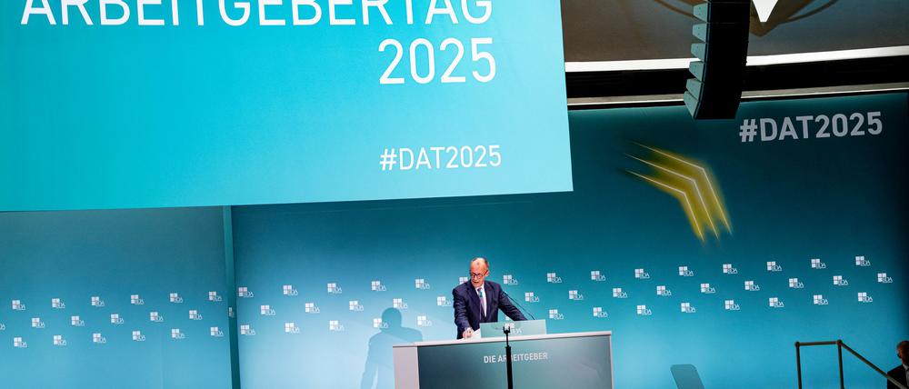 Der Kanzler bittet die Wirtschaft um Geduld.