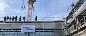 Richtfest für den Schulneubau am Jungfernsee. Nach aktuellem Stand wird hier das Dalton-Gymnasium einziehen.