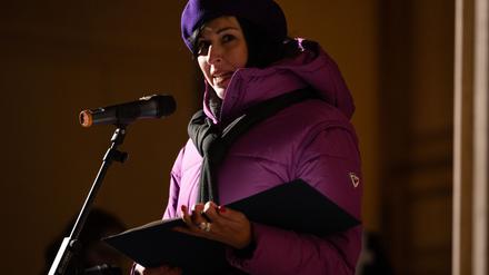 Noosha Aubel (parteilos) fordert einen stärkeren Einsatz gegen Rechtsextremismus.