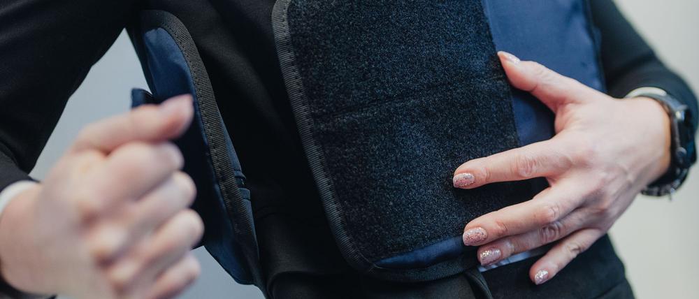 Der Bundesvorsitzende des DGVB fordert besseren Schutz für Mitarbeiter. (Archivbild)