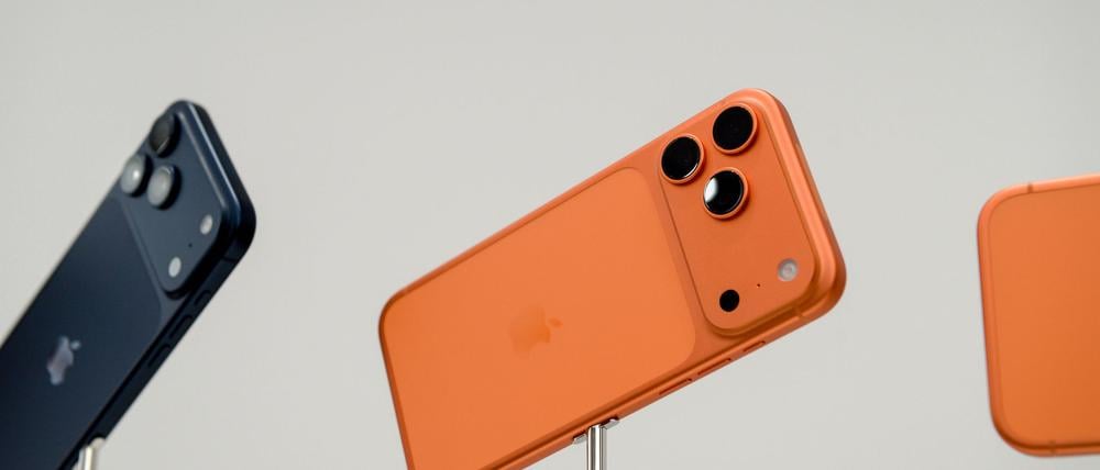 Die iPhone-17-Modellreihe hilft Apple Marktforschern zufolge, zum Smartphone-Spitzenreiter zu werden. (Archivbild)