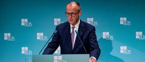 Bundeskanzler Friedrich Merz (CDU) spricht beim Arbeitgebertag 2025. 