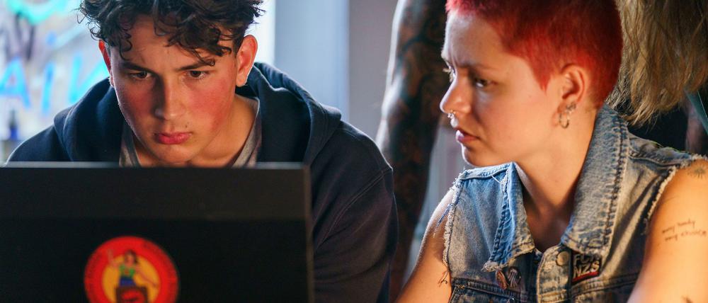 Das Erste zeigt „Polizei“ am Mittwoch (26. November) um 20.15 Uhr. Der Film kann zudem in der Mediathek gestreamt werden. 