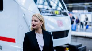 Evelyn Palla: Die Vorstandsvorsitzende der DB steht unter großem Druck.