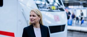 Evelyn Palla: Die Vorstandsvorsitzende der DB steht unter großem Druck.