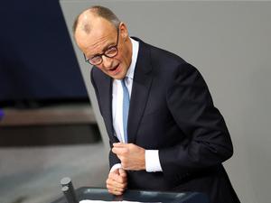 Bundeskanzler Merz spricht am 26.11.2025 im Bundestag.