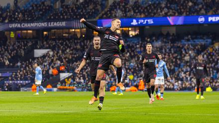Alejandro Grimaldo traf zum 1:0, später ließ Patrick Schick noch ein zweites Tor für Leverkusen folgen.