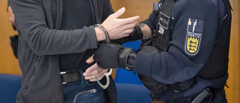 Der Mann soll innerhalb von nur 75 Sekunden 23 Schüsse abgegeben haben. (Archivbild)